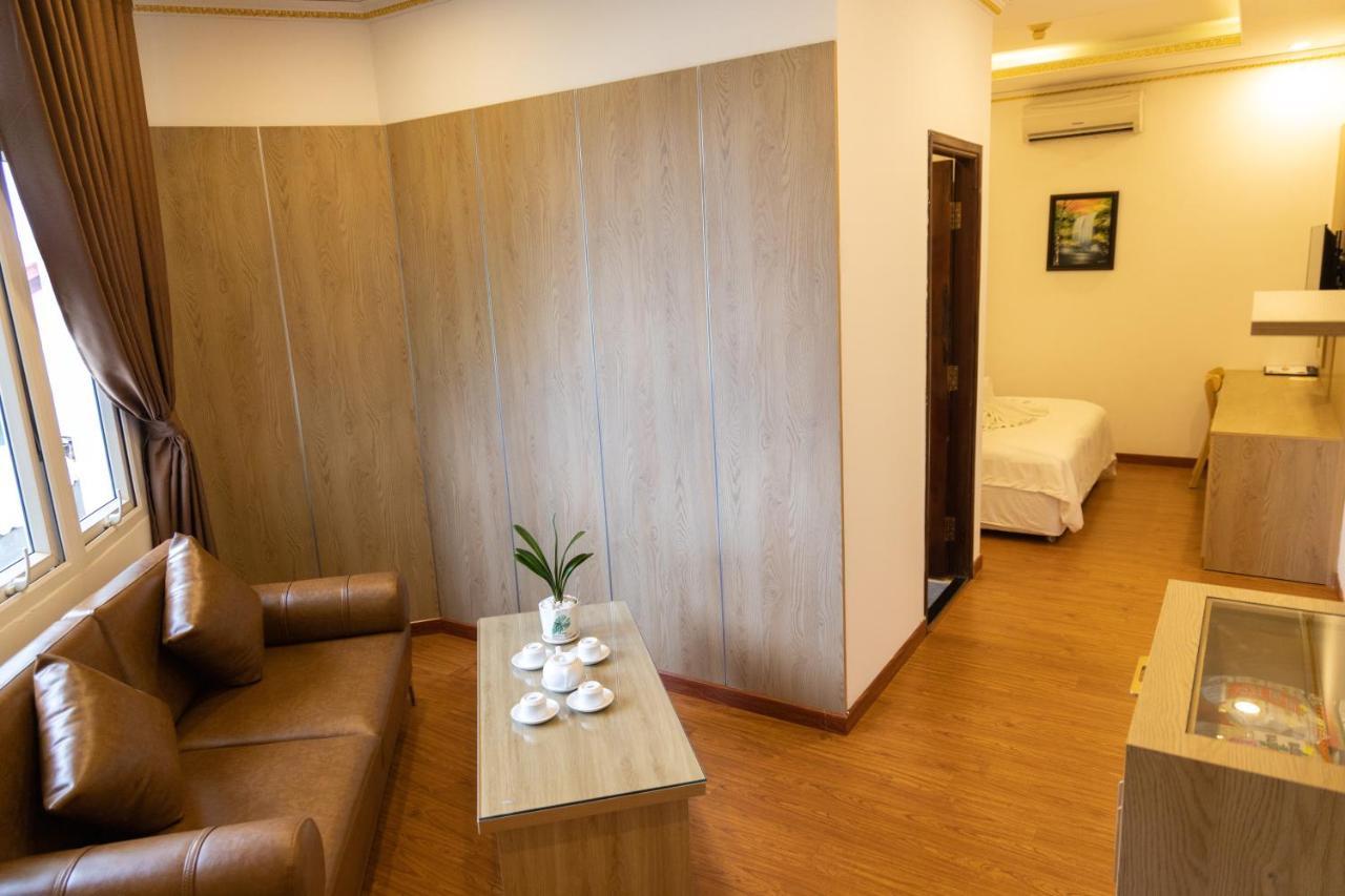 Hoang Loc Hotel 부온마투옷 외부 사진