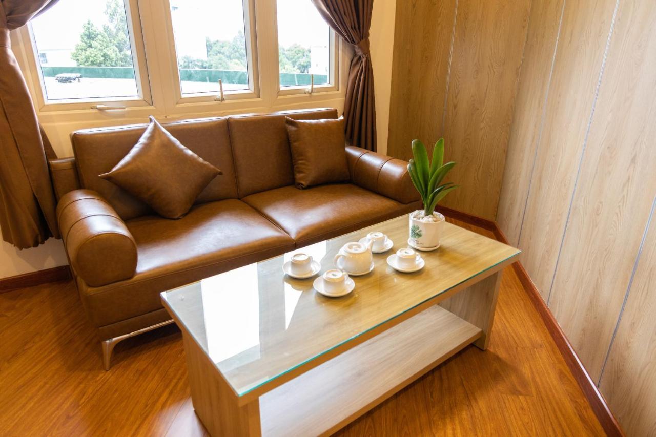 Hoang Loc Hotel 부온마투옷 외부 사진