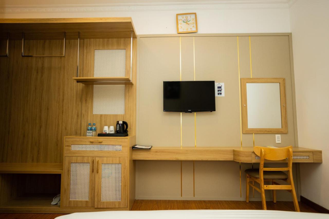 Hoang Loc Hotel 부온마투옷 외부 사진