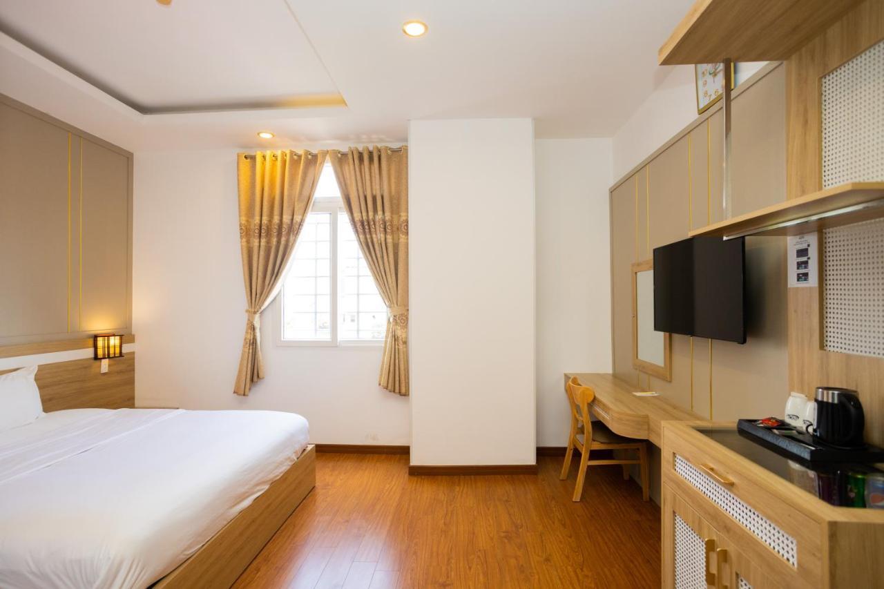 Hoang Loc Hotel 부온마투옷 외부 사진