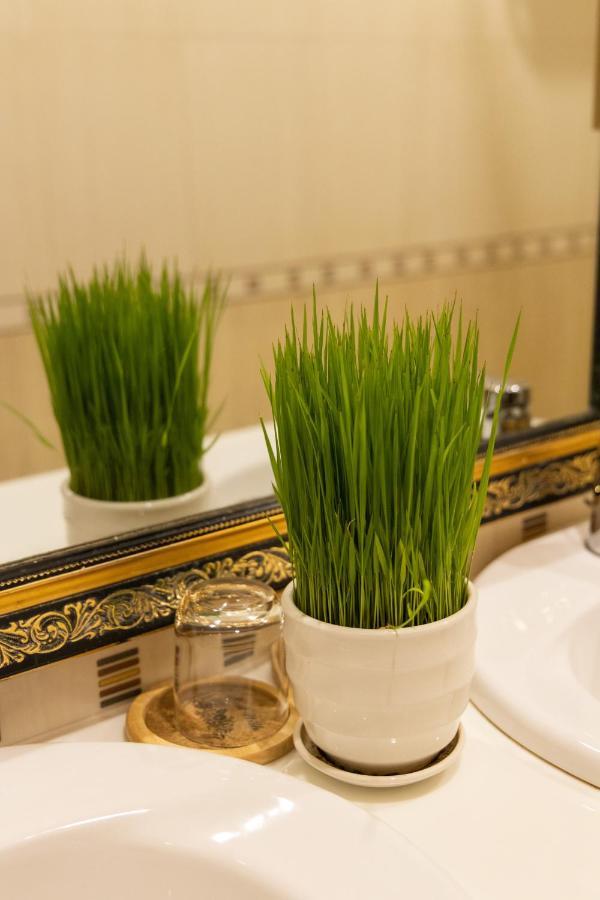 Hoang Loc Hotel 부온마투옷 외부 사진